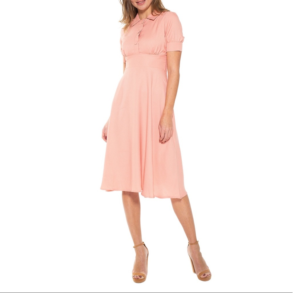 Alexia Admor Invisible zip closure
Collar
Short sleeve, Cap sleeves
Lined